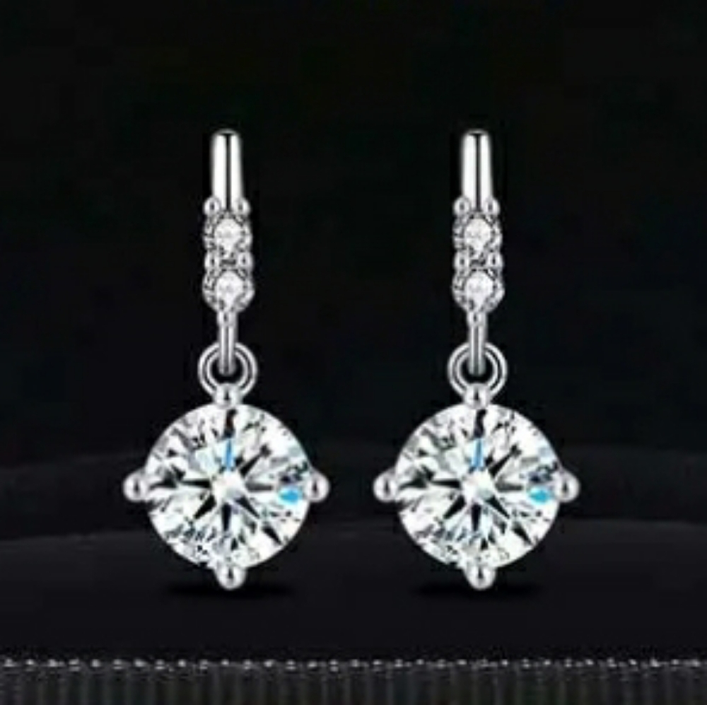 Certified 1ct t.w. Moissanite Diamond Drop